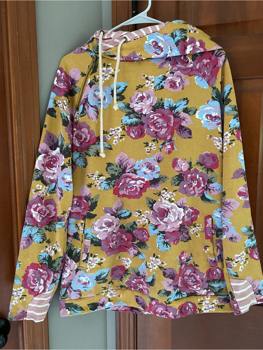 Women’s double hooded sweatshirt size large
